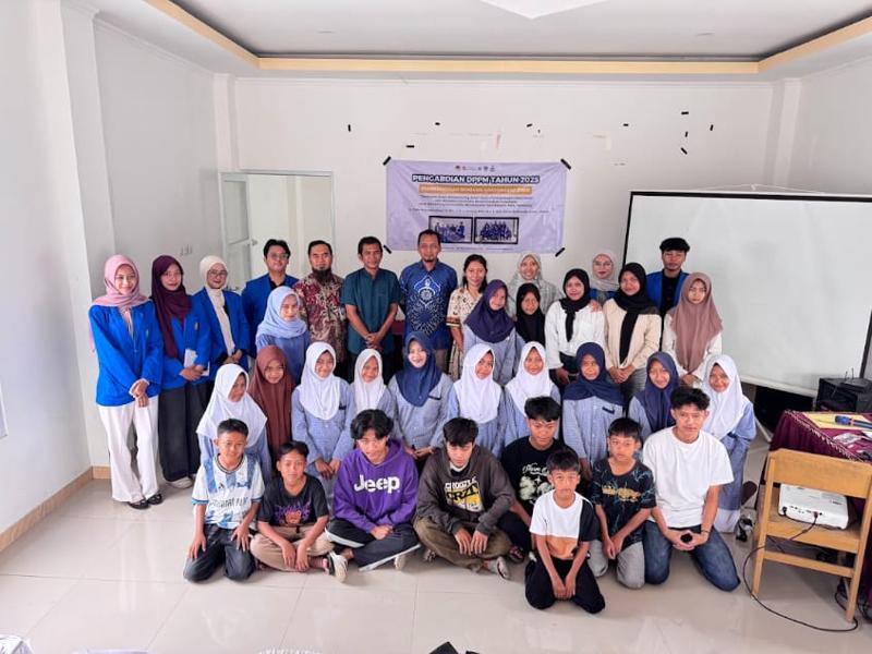 Seminar Pemberdayaan Anak-anak Kelompok Masyarakat Sadar TIK (PokDarTIK)